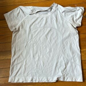 Lululemon Switfly Tech Short Sleeve t shirt 2.0 - size 10